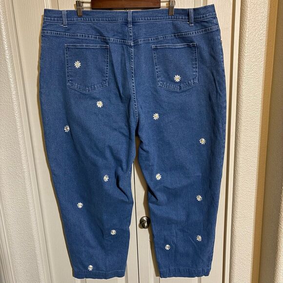 The Quacker Factory Jeans Women’s 28 (44x26) Blue Embroidered Flowers spandex - Picture 4 of 9